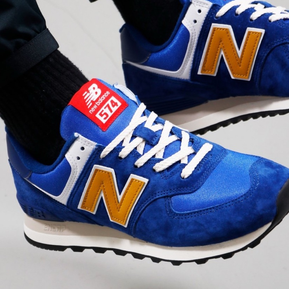 *NEW* New Balance 574 shoes blue and yellow big kids size 4 - Medium